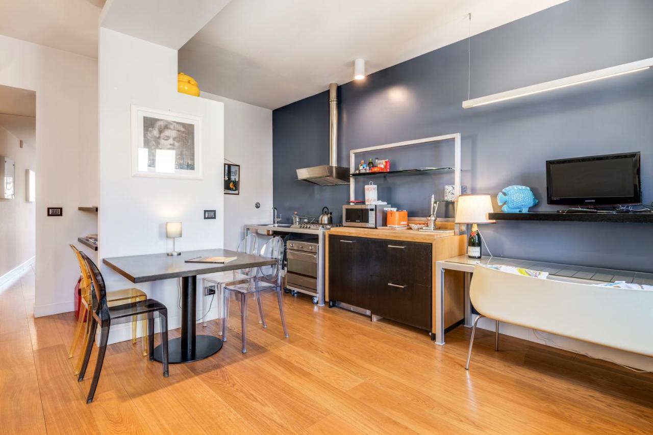 Piazza Santa Croce Design Apartment With Balcony Florence Ngoại thất bức ảnh