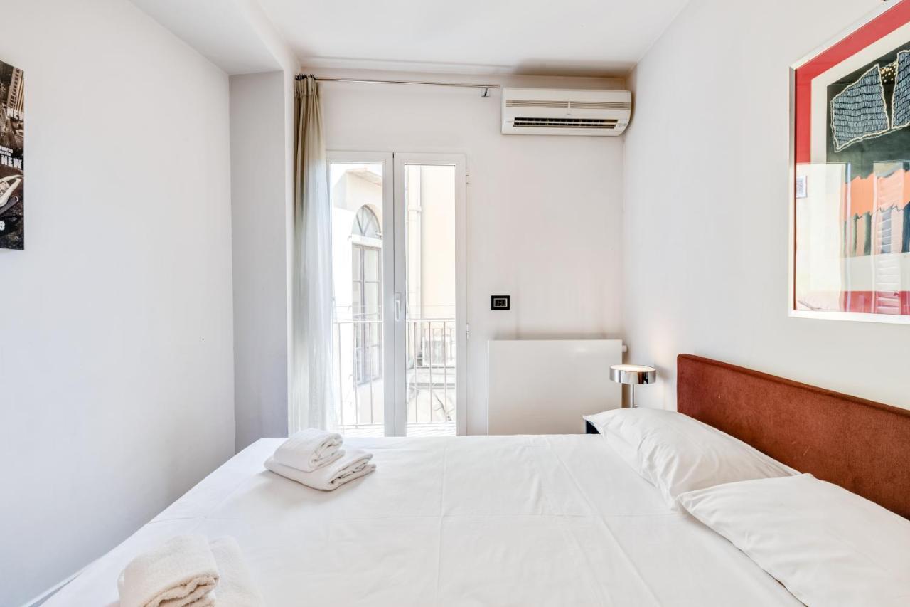 Piazza Santa Croce Design Apartment With Balcony Florence Ngoại thất bức ảnh