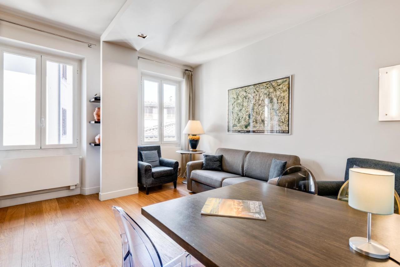 Piazza Santa Croce Design Apartment With Balcony Florence Ngoại thất bức ảnh